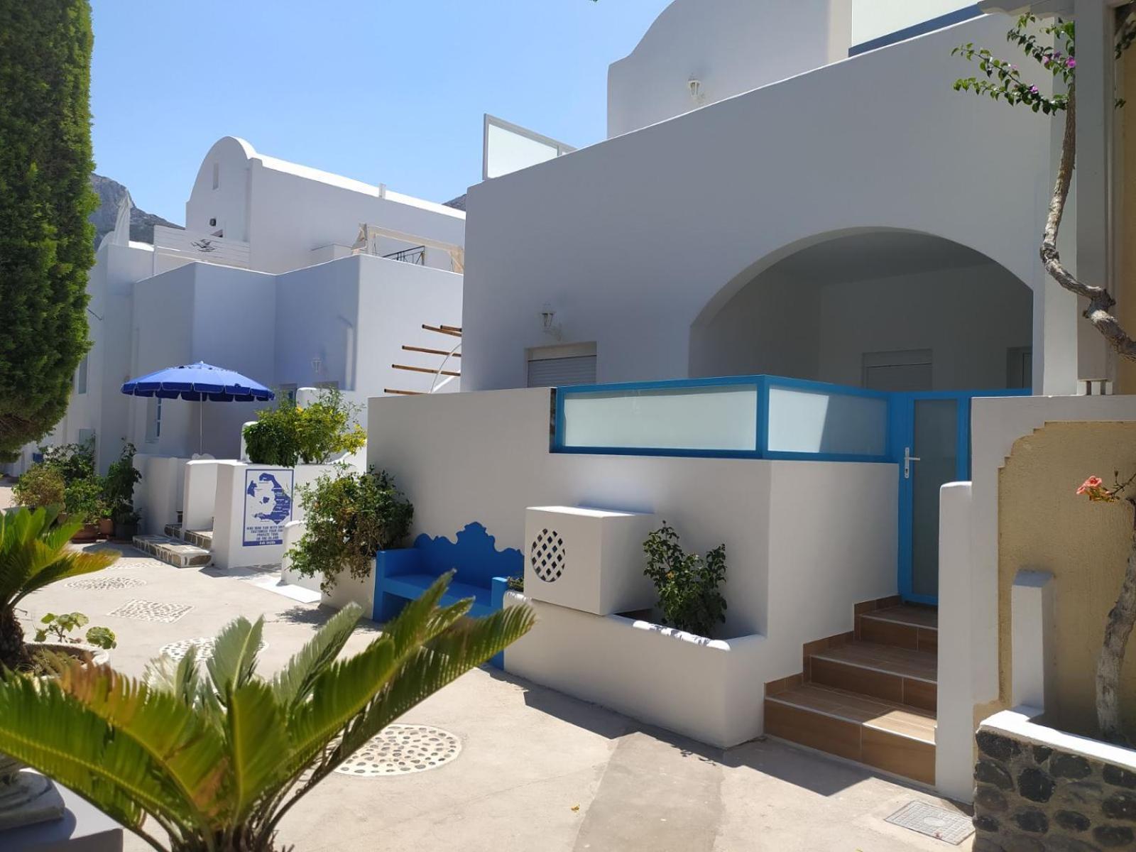 Chariot Apartments Santorini Kamari  Exterior photo